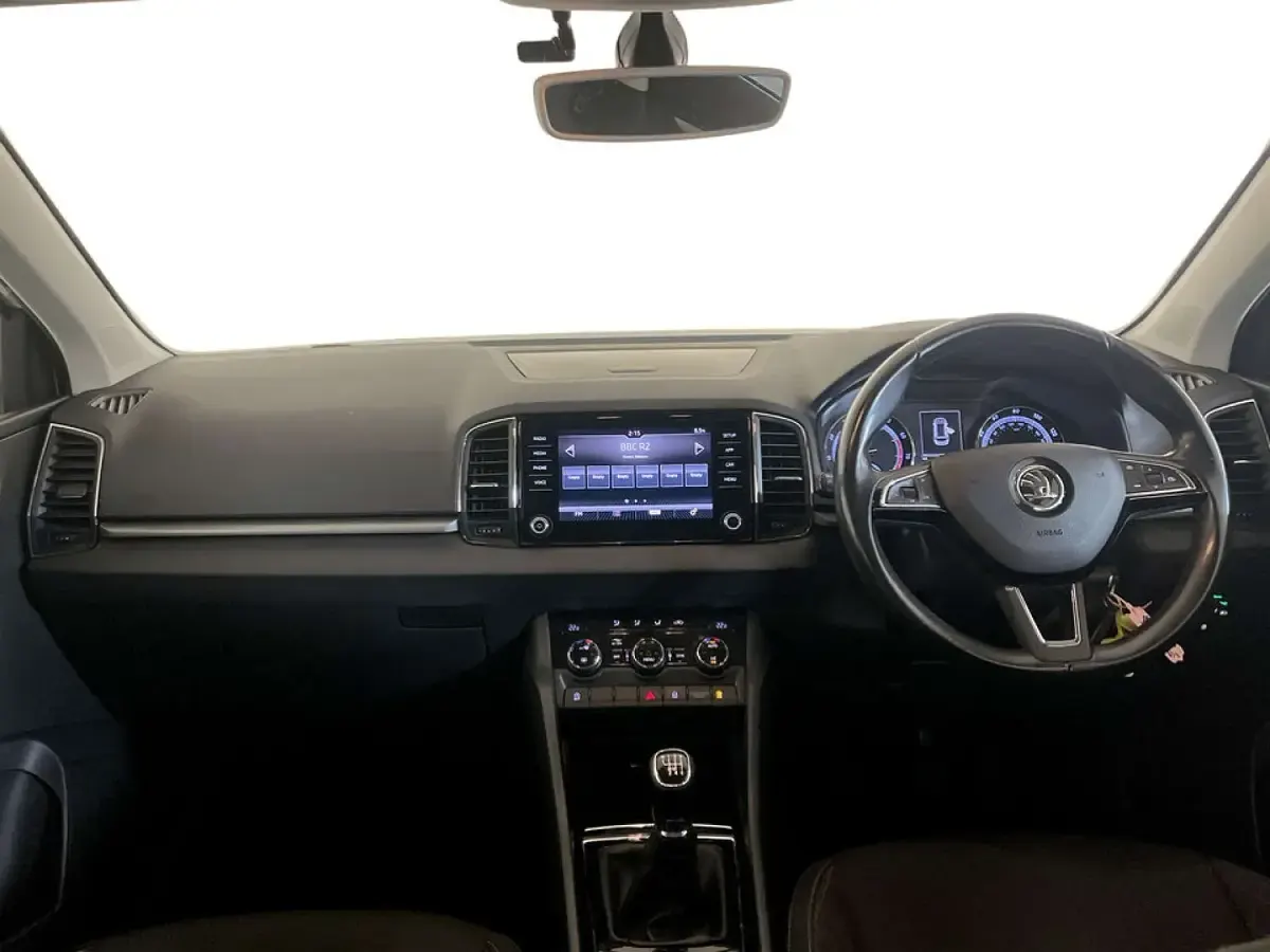 Begagnad Skoda Karoq SE 116 HK (85 kW) 2020 Vit SUV