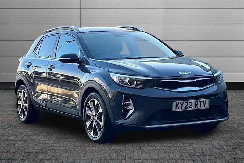 Storm grey with black roof Used 2022 Kia Stonic SUV | £13,250 (Fair price) - Image 1/2
