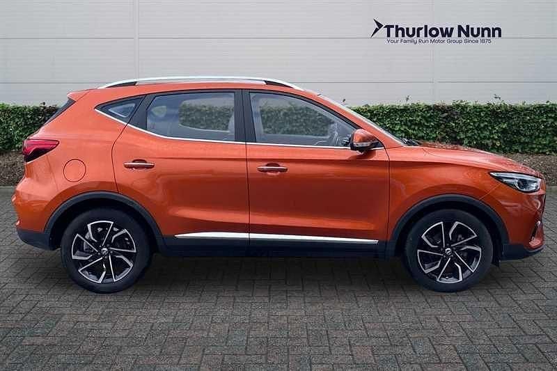 Used MG ZS Exclusive 111 HP (81 kW) 2023 Orange SUV