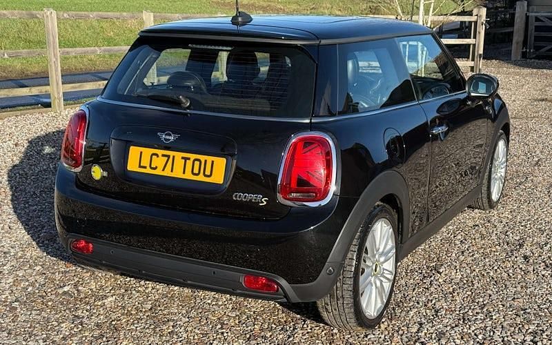 Used Mini Cooper Level 3 135 kW (184 HP) 2023 Hatchback