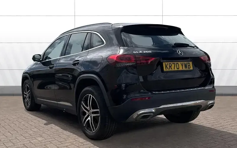 Usado Mercedes GLA200 163 HP (119 kW) 2022 SUV