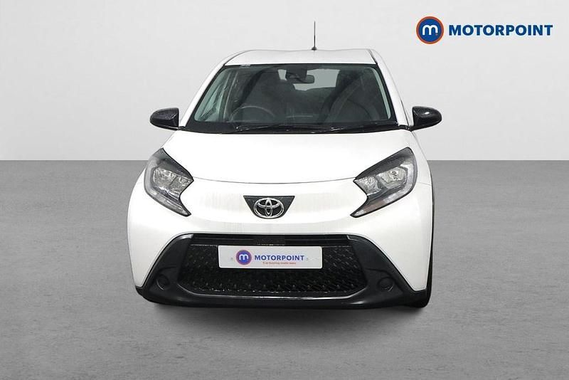 Used Toyota Aygo X PURE 2022 White SUV