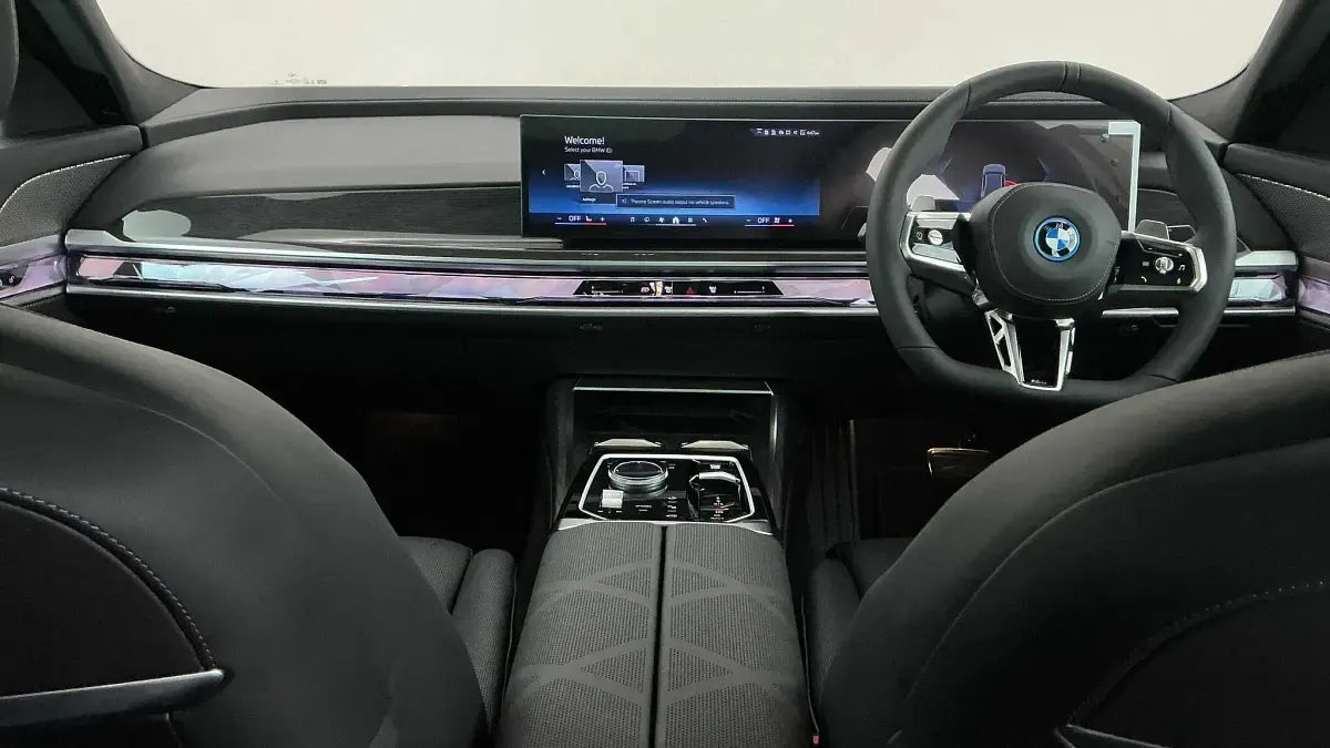 Used BMW 750e M Sport 482 HP (354 kW) 2026 Grey Sedan
