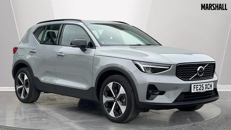 Grey Used 2025 Volvo XC40 Plus SUV | £33,505 (Fair price) - Image 1/4