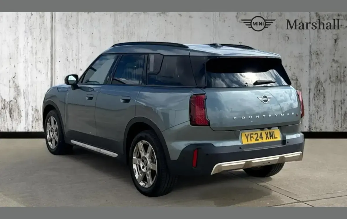 Used Mini Countryman Exclusive 214 HP (157 kW) 2024 Green SUV