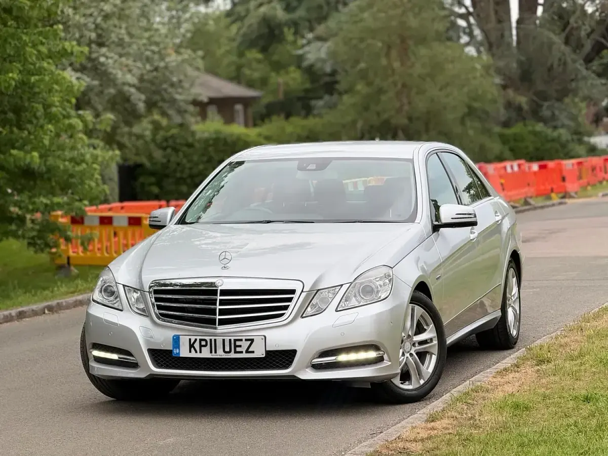 Used Mercedes E350 Avantgarde 2011 Silver Sedan