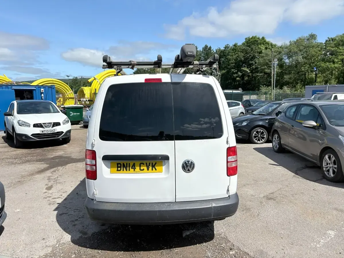Used VW Caddy Maxi Startline 102 HP (75 kW) 2014 White MPV