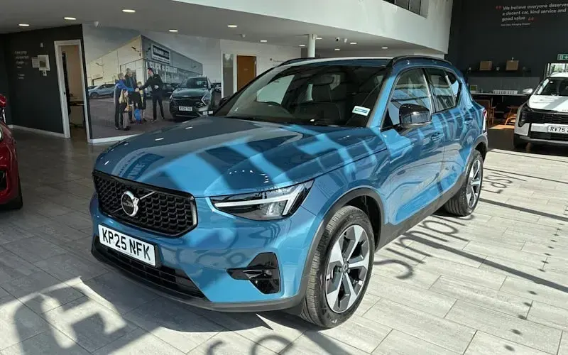 Usado Volvo XC40 Plus 197 CV (144 kW) 2026 SUV