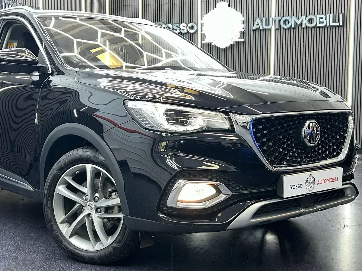 Used MG HS Excite 162 HP (119 kW) 2023 Black SUV