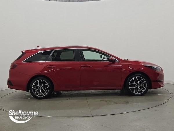 Used Kia Ceed 2025 Red Hatchback