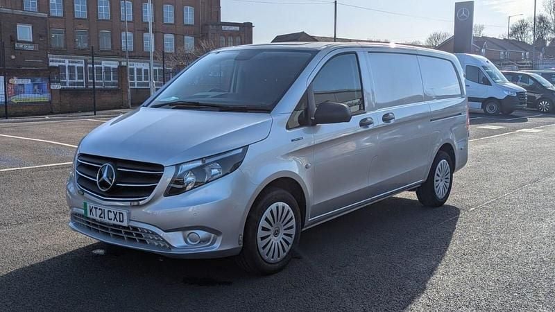 Used Mercedes e-Vito Progressive 85 kW (116 HP) 2021 Silver MPV