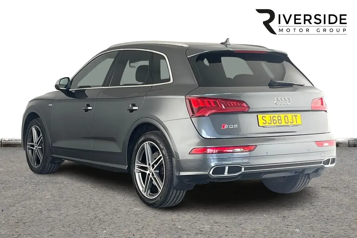 Używany Audi Q5 Design 354 KM (260 kW) 2018 Szary SUV
