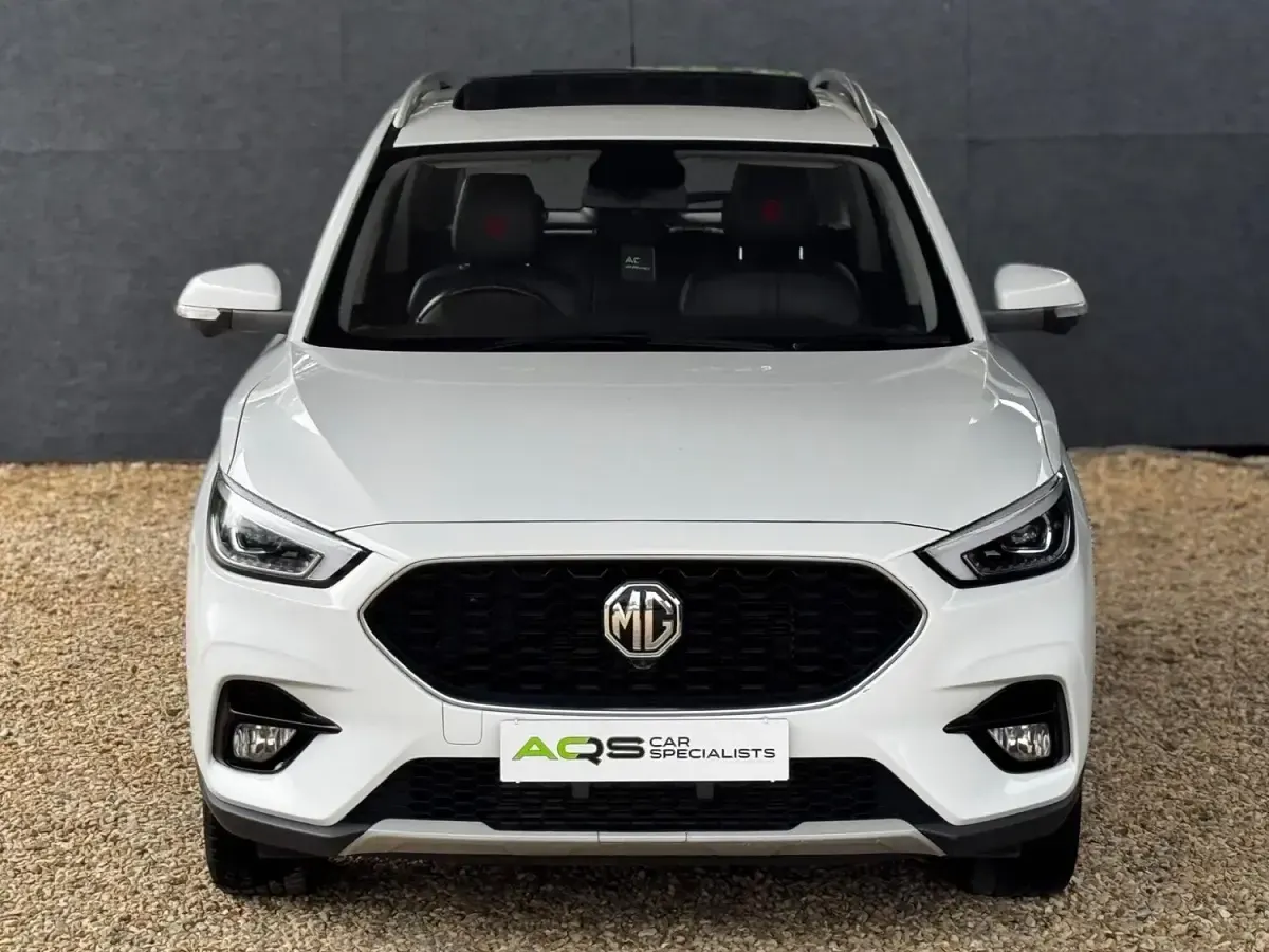 Usado MG ZS Exclusive 111 CV (81 kW) 2021 Blanco SUV