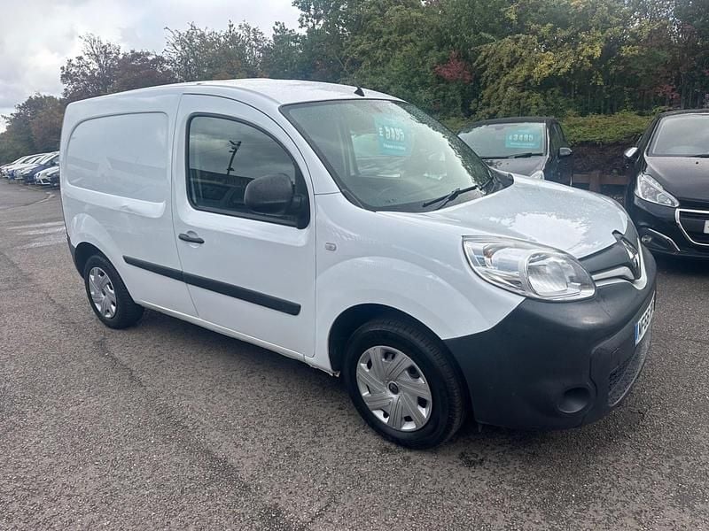 White Used 2016 Renault Kangoo Business MPV | £5,495 (Fair price) - Image 1/4