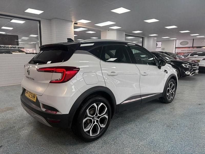 Used Renault Captur Techno 91 HP (66 kW) 2023 White SUV