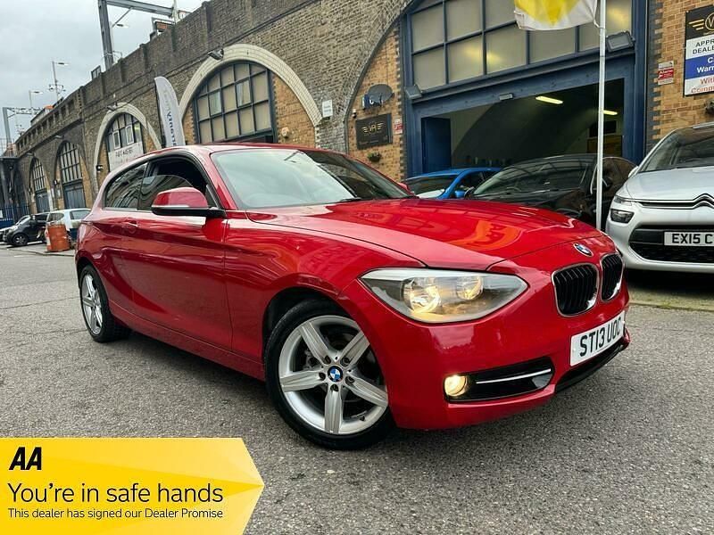 Used BMW 116 Sport Line 2013 Red Hatchback