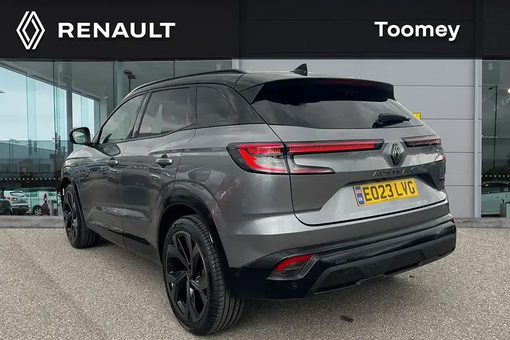Used Renault Austral Iconic Esprit Alpine 197 HP (144 kW) 2023 Black SUV