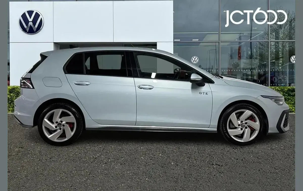 Used VW Golf VIII GTE 272 HP (200 kW) 2024 Blue Hatchback