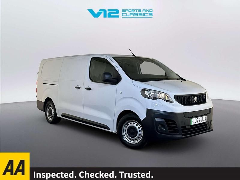 Used Peugeot e-Expert 100 kW (136 HP) 2022 White Van