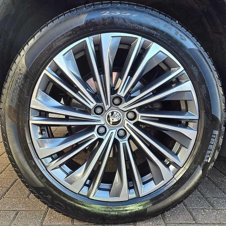 Used Skoda Kodiaq SE L Executive 150 HP (110 kW) 2023 Energy blue SUV