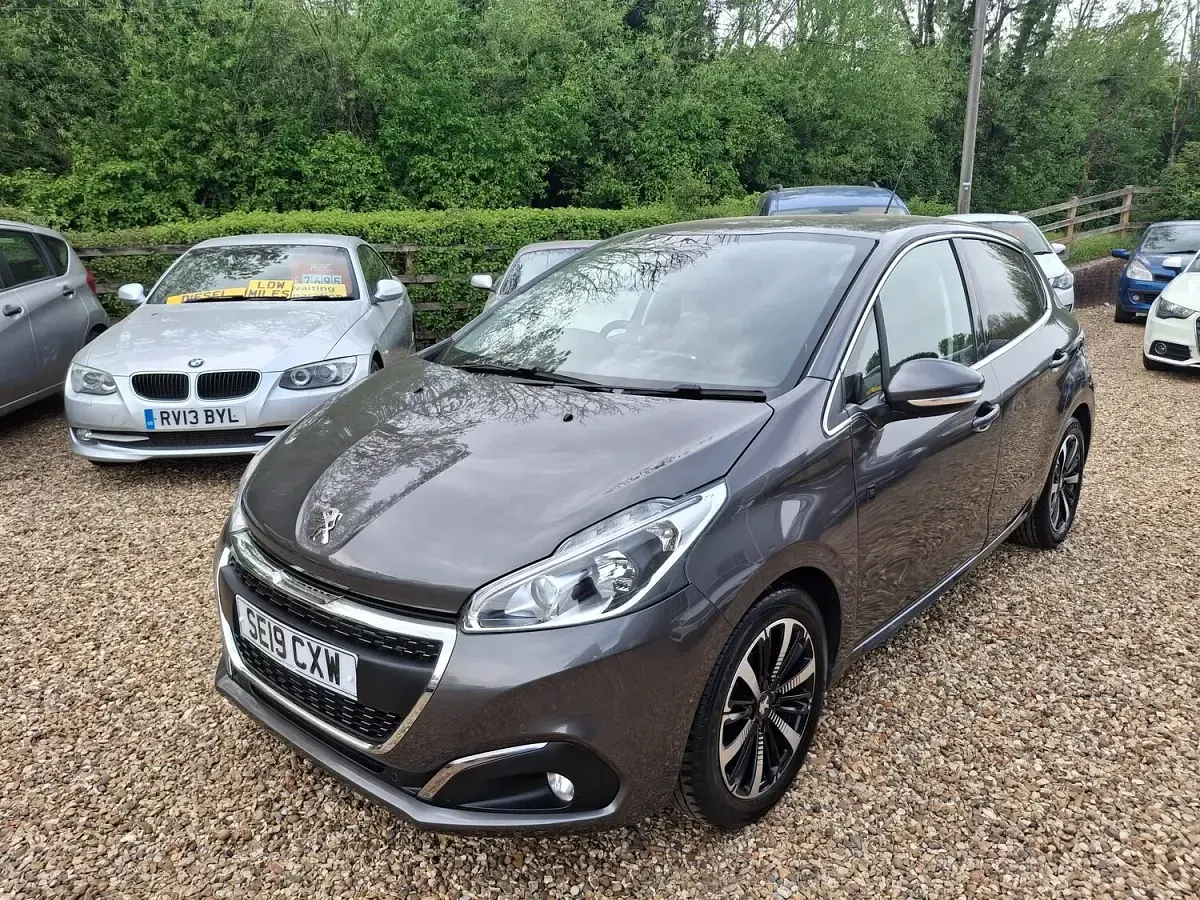 Used Peugeot 208 S 82 HP (60 kW) 2019 Grey Hatchback