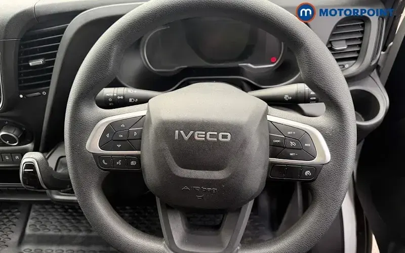 Used Iveco Daily 136 HP (100 kW) 2023 Van