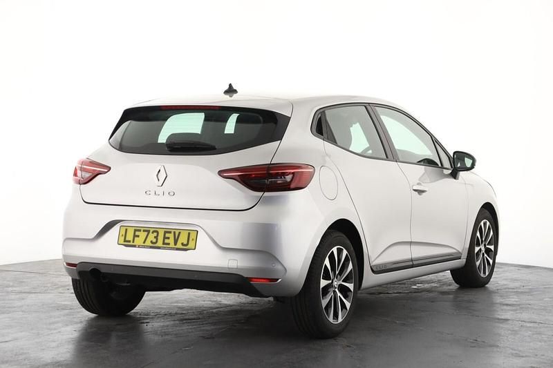 Gebraucht Renault Clio V Evolution 90 PS (66 kW) 2023 Silber Kleinwagen