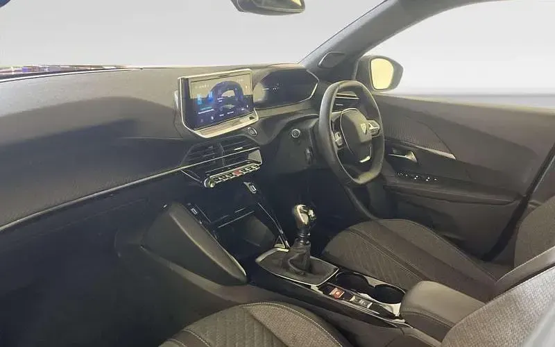 Used Peugeot 2008 Allure 131 HP (96 kW) 2024 Red SUV
