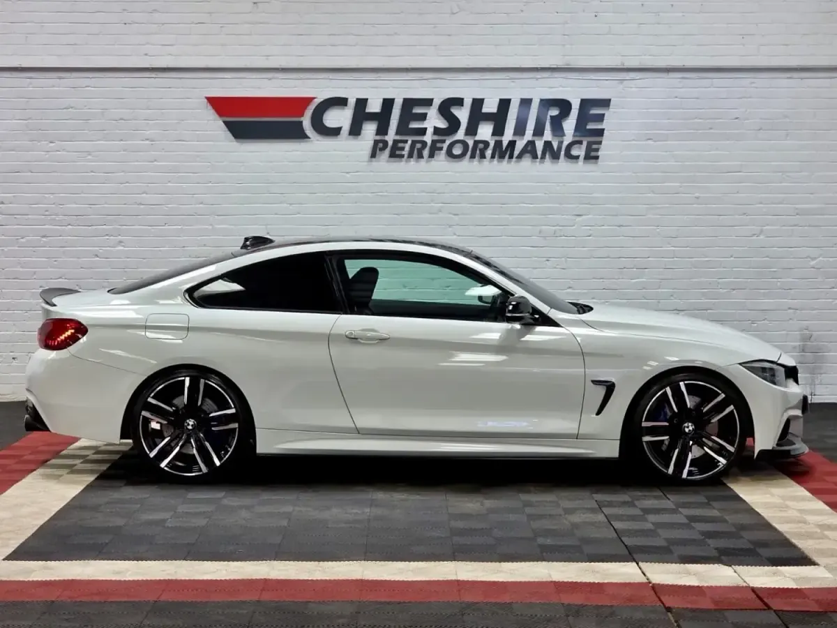 Usado BMW 430 M Sport 254 CV (186 kW) 2015 Blanco Coupe