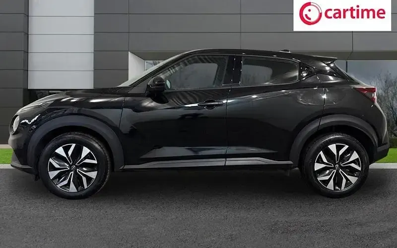 New Nissan Juke Acenta Premium 114 HP (83 kW) 2025 Black SUV