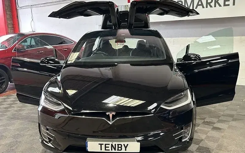Used Tesla Model X Standard Range 448 kW (610 HP) 2019 Black SUV