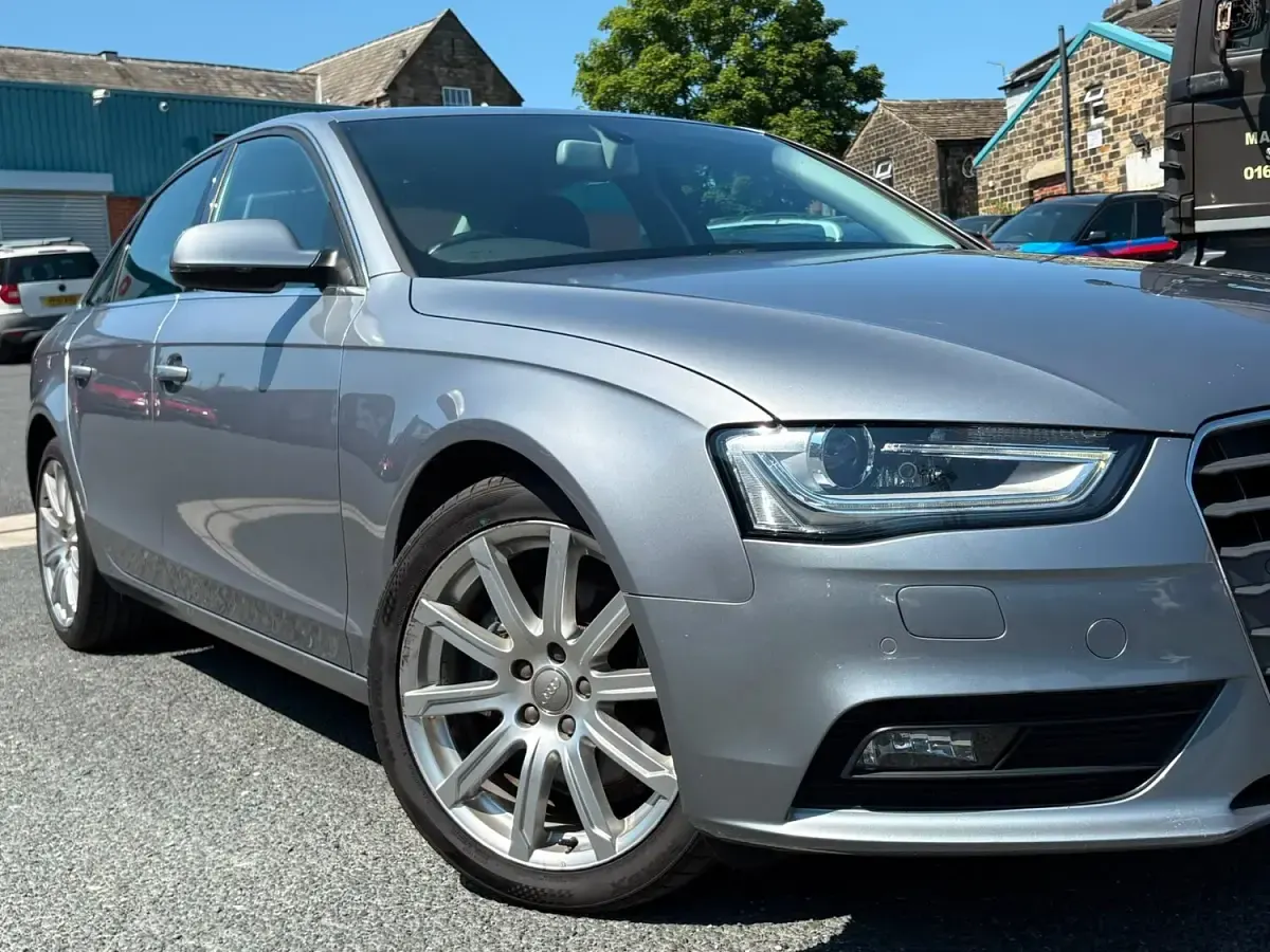 Used Audi A4 Business 177 HP (130 kW) 2015 Grey Sedan