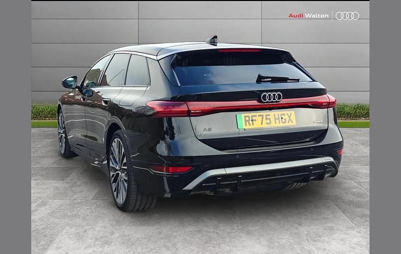 Used Audi e-tron S-Line 314 kW (428 HP) 2025 Black SUV