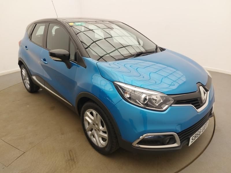 Usado Renault Captur Dynamique 90 HP (66 kW) 2016 Preto SUV