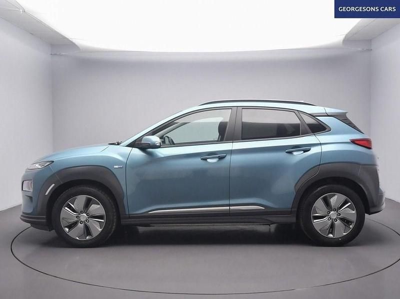 Second-hand Hyundai Kona Premium 100 kW (136 CP) 2020 Albastru SUV