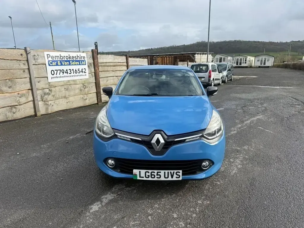 Used Renault Clio IV Dynamique 90 HP (66 kW) 2014 Blue Hatchback