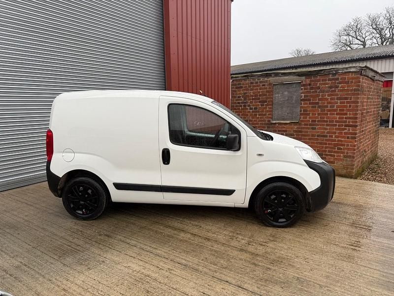 Used Peugeot Bipper 80 HP (58 kW) 2017 White MPV