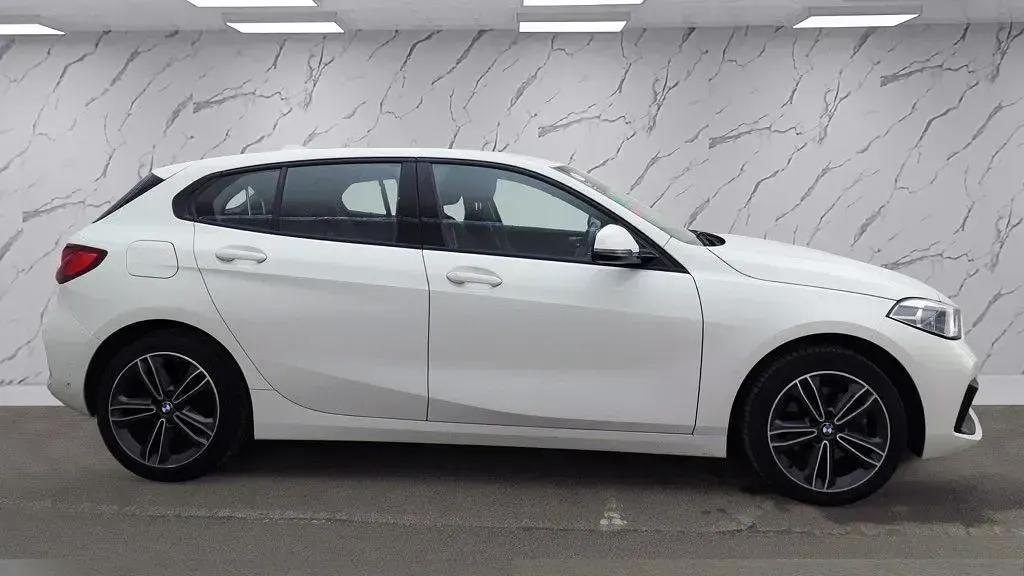 Used Mercedes GLA200 SE 156 HP (114 kW) 2018 White SUV