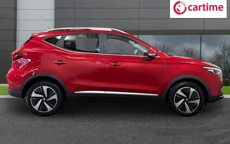 Used MG ZS Trophy Connect 114 kW (156 HP) 2022 Red SUV