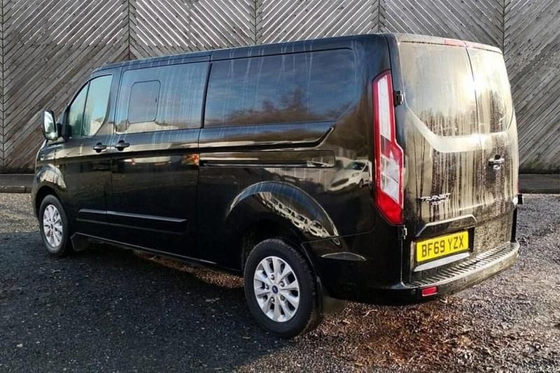 Used Ford Transit Custom Limited 130 HP (95 kW) 2019 Black Van