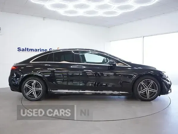Usado Mercedes EQE350 AMG line 214 kW (292 HP) 2023 Preto Sedan