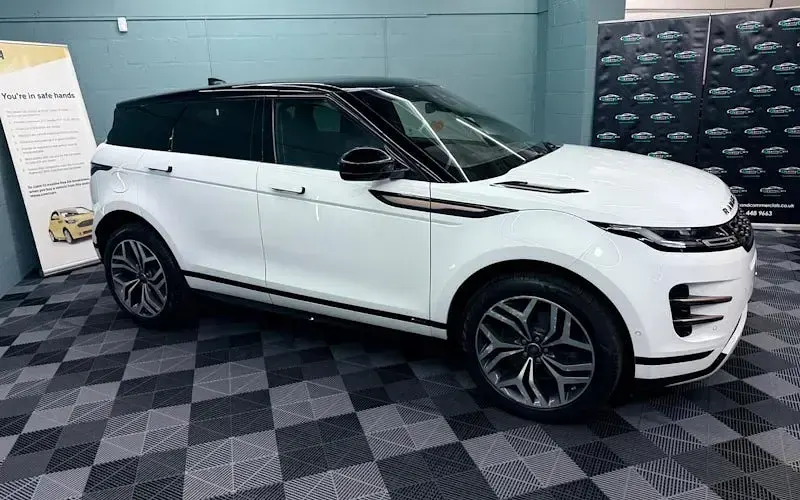 Used Land Rover Range Rover evoque SE Dynamic 182 HP (133 kW) 2020 SUV