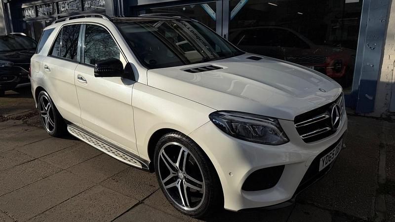 White Used 2015 Mercedes GLE350 AMG line Estate | £17,995 (Fair price) - Image 1/4