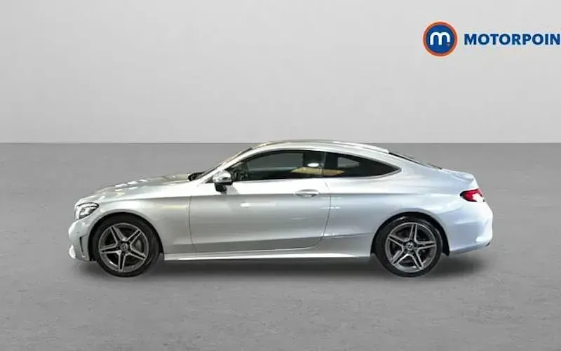 Usado Mercedes C200 AMG line 184 HP (135 kW) 2019 Prateado Coupé