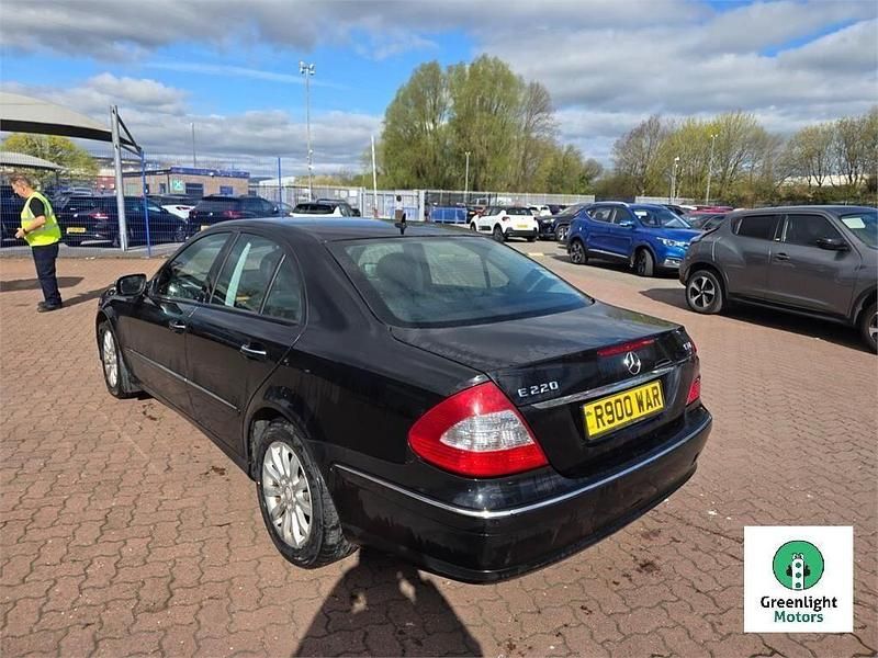 Begagnad Mercedes E220 Elegance 2007 Svart Sedan