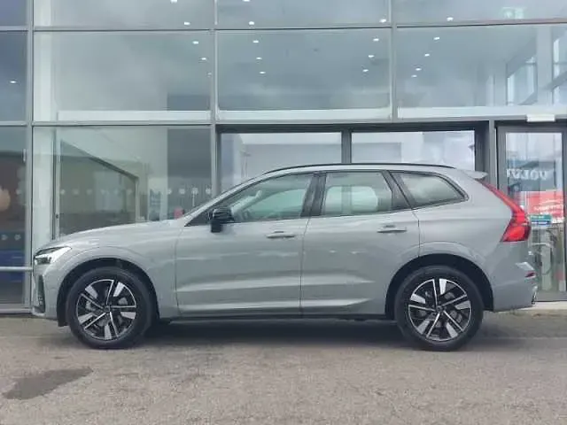 Used Volvo XC60 Plus 247 HP (181 kW) 2026 SUV