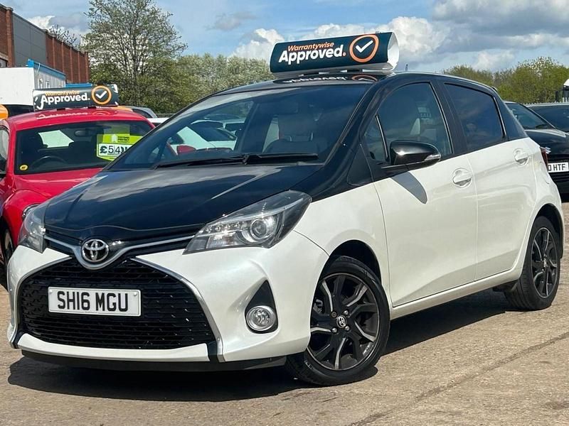 Used Toyota Yaris Design 2016 White Hatchback