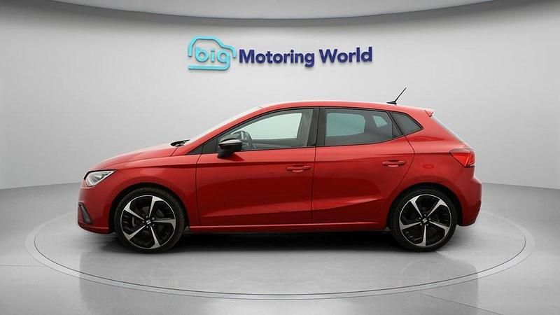 Used Seat Ibiza FR Sport 110 HP (80 kW) 2022 Red Hatchback