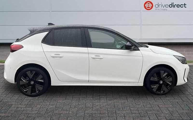 Used Vauxhall Corsa-e 100 kW (136 HP) 2023 White Hatchback