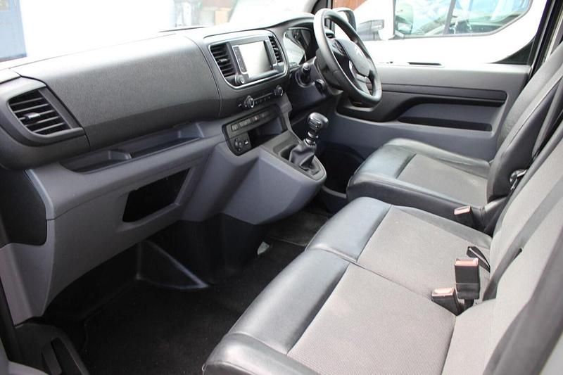 Used Citroën Dispatch 2019 Silver MPV